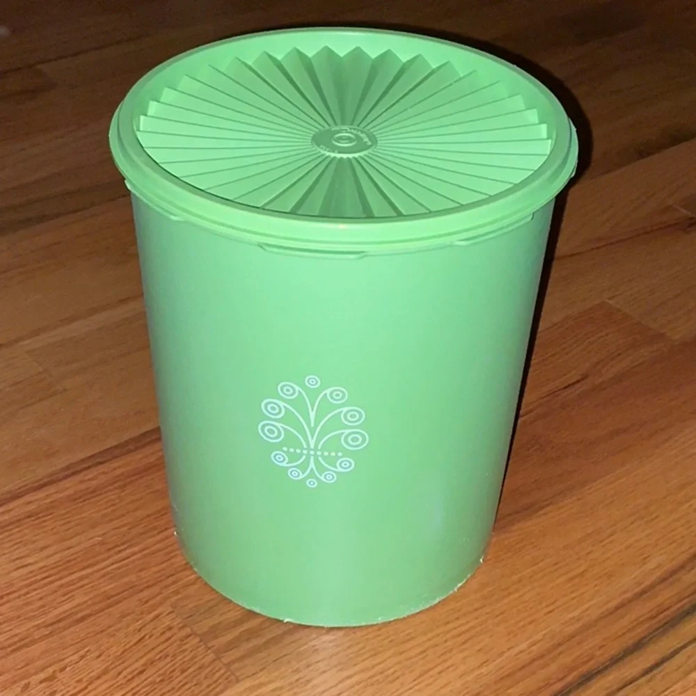 Tupperware Vintage Servalier Canister Set of 4 Green